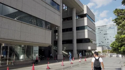 Building maintenance. Workers prepare, in complete safety, the windows buildi Stock Footage 162214943