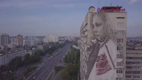 The building with a mural Video stock 146988894