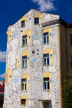 Building with a painted wall Stock-Fotos