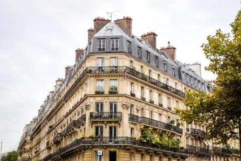 Building in Paris Fotos de archivo
