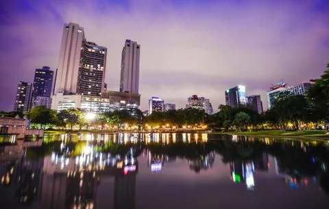 Building at park Foto stock