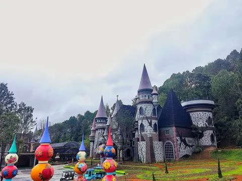 Building Stock Photos