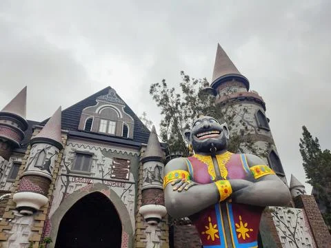 Building Stock Photos