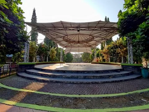 Building Stock Photos