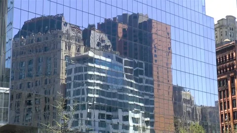 Building reflection, New York. Video stock 146030403