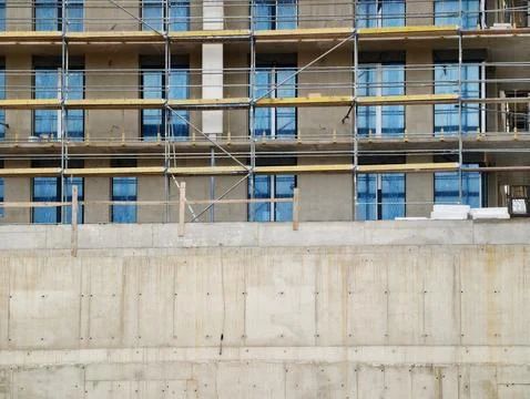 Building Site Elements And Safety Indicators. Structural Groundwork With Ra.. Foto stock