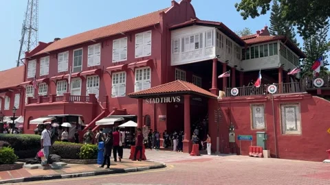 Building of Stadthuys on Dutch (Red) Square in Malacca, Malaysia. Vídeos de archivo 346139123