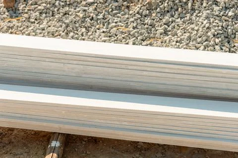 Building techniques close-up wood plank installation in a dry construction .. Stock Photos