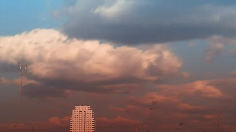 Building in time lapse 库存影片 711196