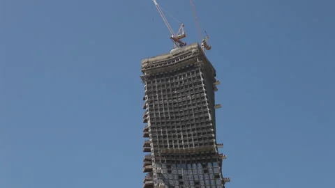 Building under construction dubai 2010 Stock Footage 139097584