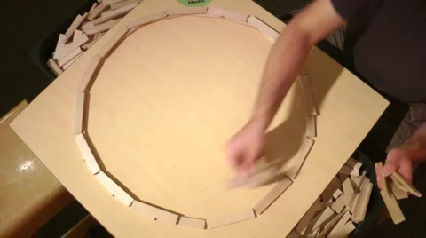 Building with wood blocks Video stock 2158322