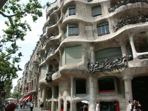Building working Gaudi Fotos de archivo