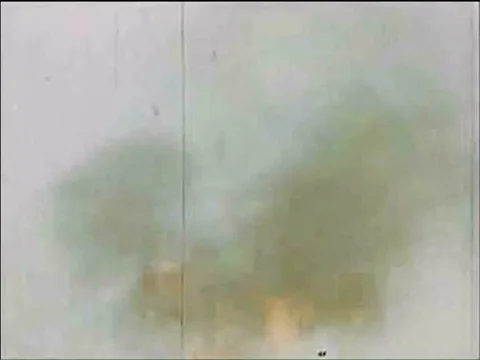 Buildings collapse under the impact of a blast wave from a nuclear explosion, Vidéo 75275926