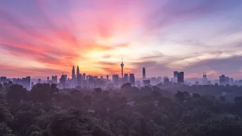 BUKIT TUNKU PAN DOWN Stockbeeldmateriaal 100179770