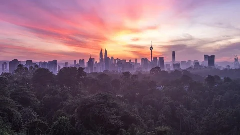 BUKIT TUNKU PAN RIGHT Stockbeeldmateriaal 100179779