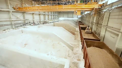 Bulk material warehouse. A bulk material warehouse, from the inside. Видео 332679140