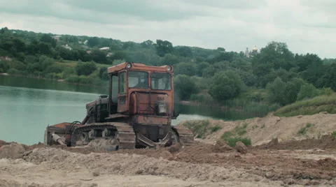 Bulldozer quarrying Stock Footage 39563493
