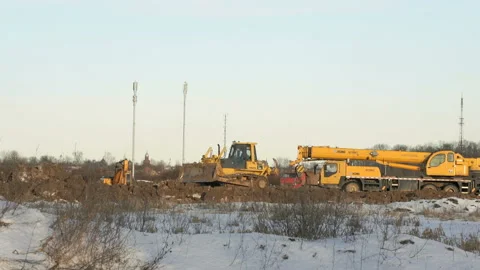 Bulldozer working on construction site in summer Vidéo 129368912