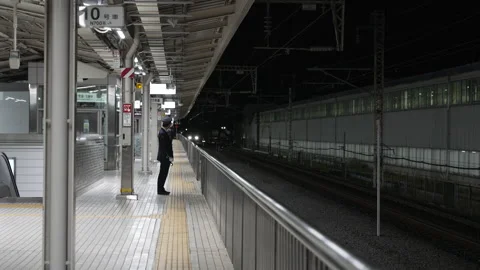 Bullet Train Pulling into Station - Japanese Public Transport Vídeo Stock 242435569