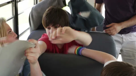 Bully on school bus Vídeos de archivo 31040828