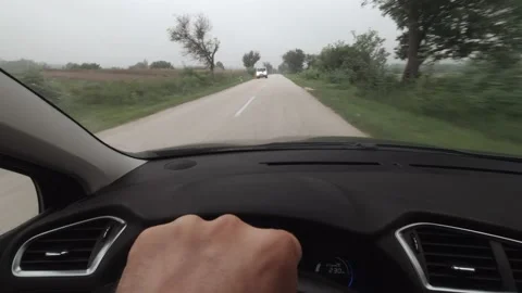 Bumpy road under fog 4K driving video Video stock 206956512