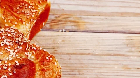 Bun of light wheat bread Vídeos de archivo 46336199