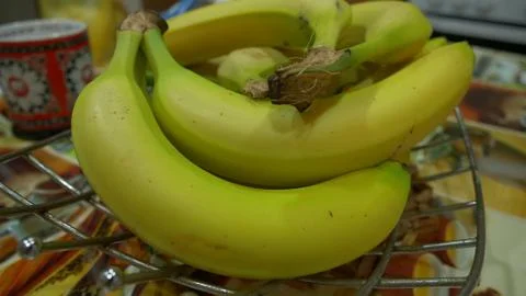 Bunch of bananas on kitchen Stock-Fotos
