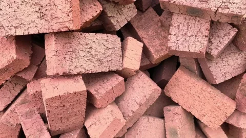 A bunch of bricks Vídeo Stock 347033248
