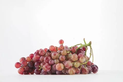 A bunch of grapes Stock Footage 271372228