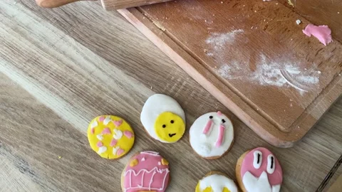 Bunch of home made easter egg cookies Stock-Footage 151288306