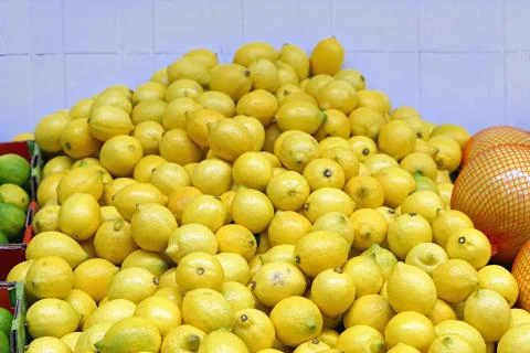 Bunch of lemons Stock Photos