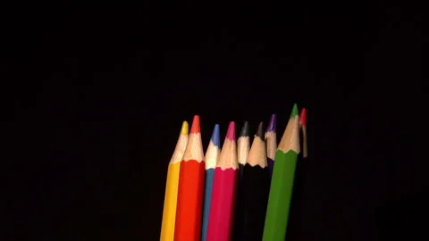 A bunch of pencils in many vibrant different colors. Vidéo 332813259