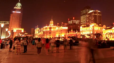The Bund night with Crowd 3 time lapse 24 zoom out Stock Footage 40427748