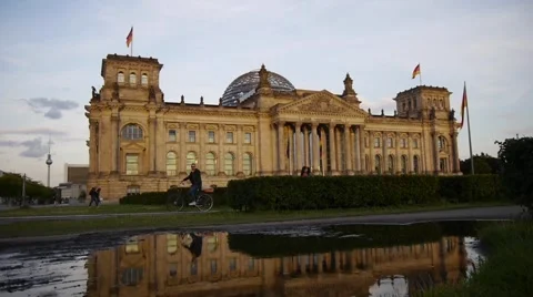 Bundestag in Berlin after rain 스톡 동영상 41146824