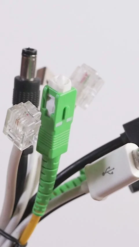 Bundle of different cables with different connectors 動画素材 313343042