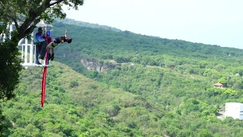 Bungee jump Stock Footage 169661687