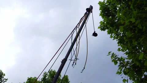 Bungee jumping at a fair in an amusement park. Stock Footage 277372918