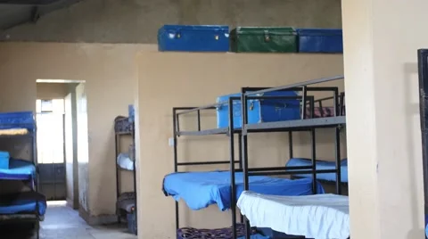 Bunkbeds tilt shot Vídeos de archivo 54708362