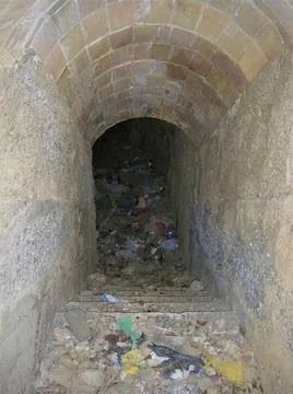 Búnquer vertedero - Landfill dump bunker Stock Photos