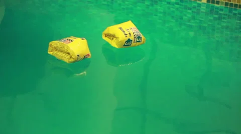 Buoys on Water 1 스톡 동영상 34659427
