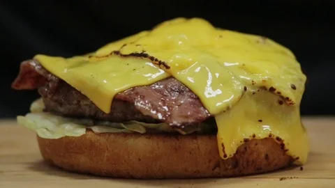 Burger assembly cook hands Stock Footage 127202733