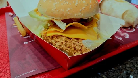 Burger turning Stock Footage
