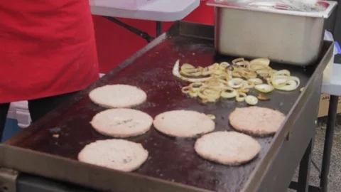 Burgers Cooking Video stock 71786894