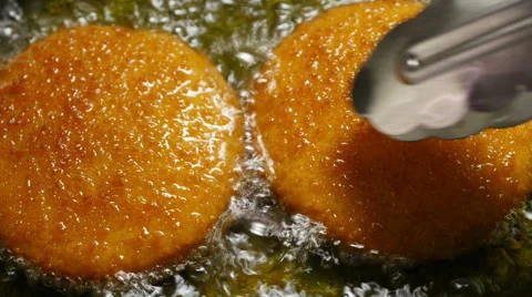 Burgers fried.  스톡 동영상 52931377
