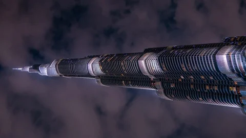 Burj Khalifa at evening Stockbeeldmateriaal 123358135