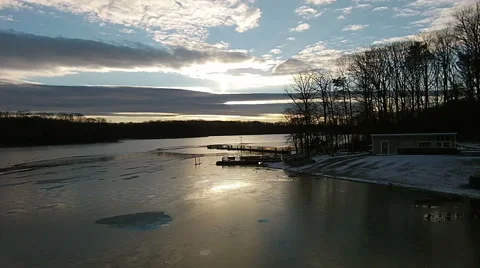 Burke Lake View of Shack Video stock 46380381
