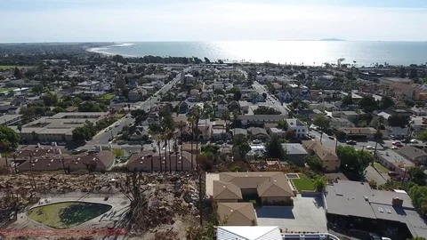 Burned apartment after Thomas Fire in Ventura CA Stock Footage 85103979