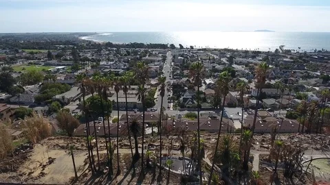 Burned apartment after Thomas Fire in Ventura CA Stock Footage 85129343