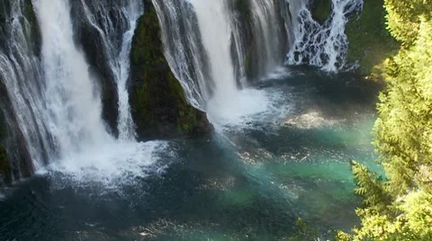 Burney Falls Pool 스톡 동영상 8564459