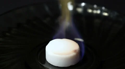 Burning camphor fuel 動画素材 61739981